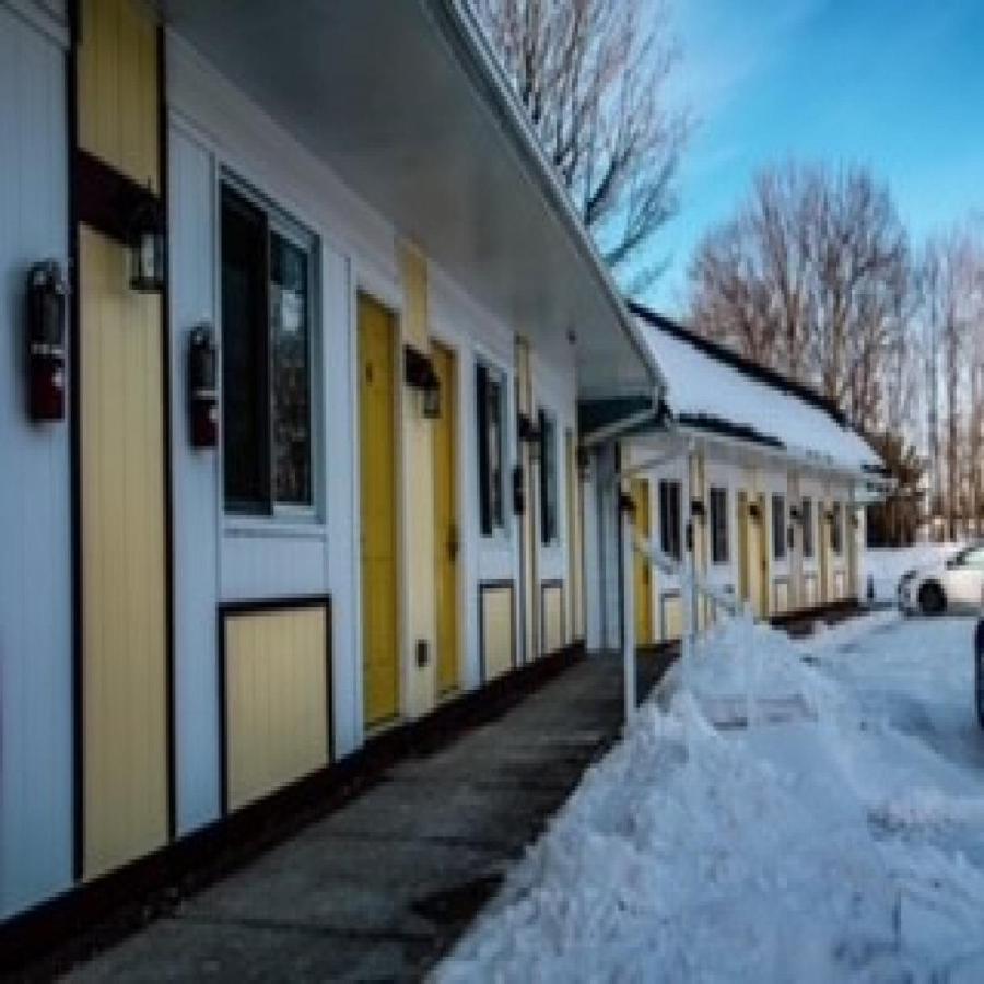 Skyland Motel Inn & Suites Χάντσβιλ Εξωτερικό φωτογραφία