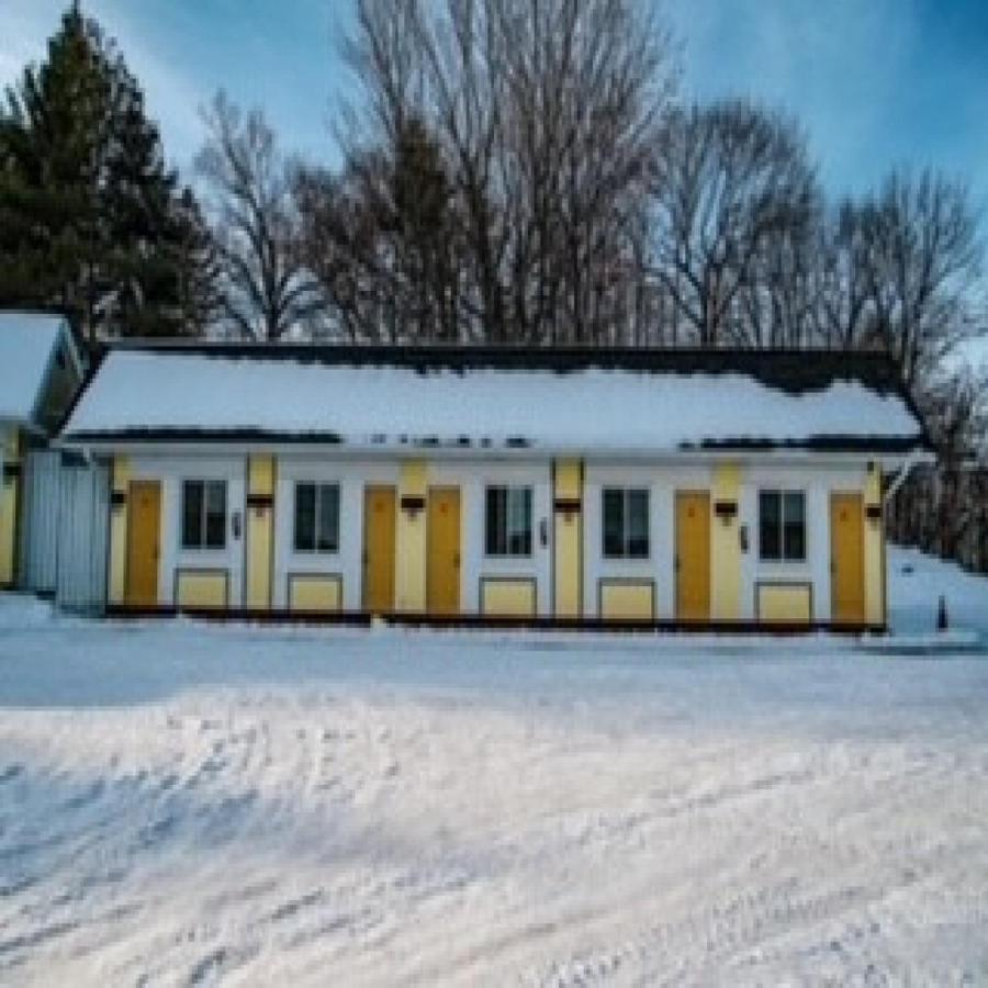 Skyland Motel Inn & Suites Χάντσβιλ Εξωτερικό φωτογραφία