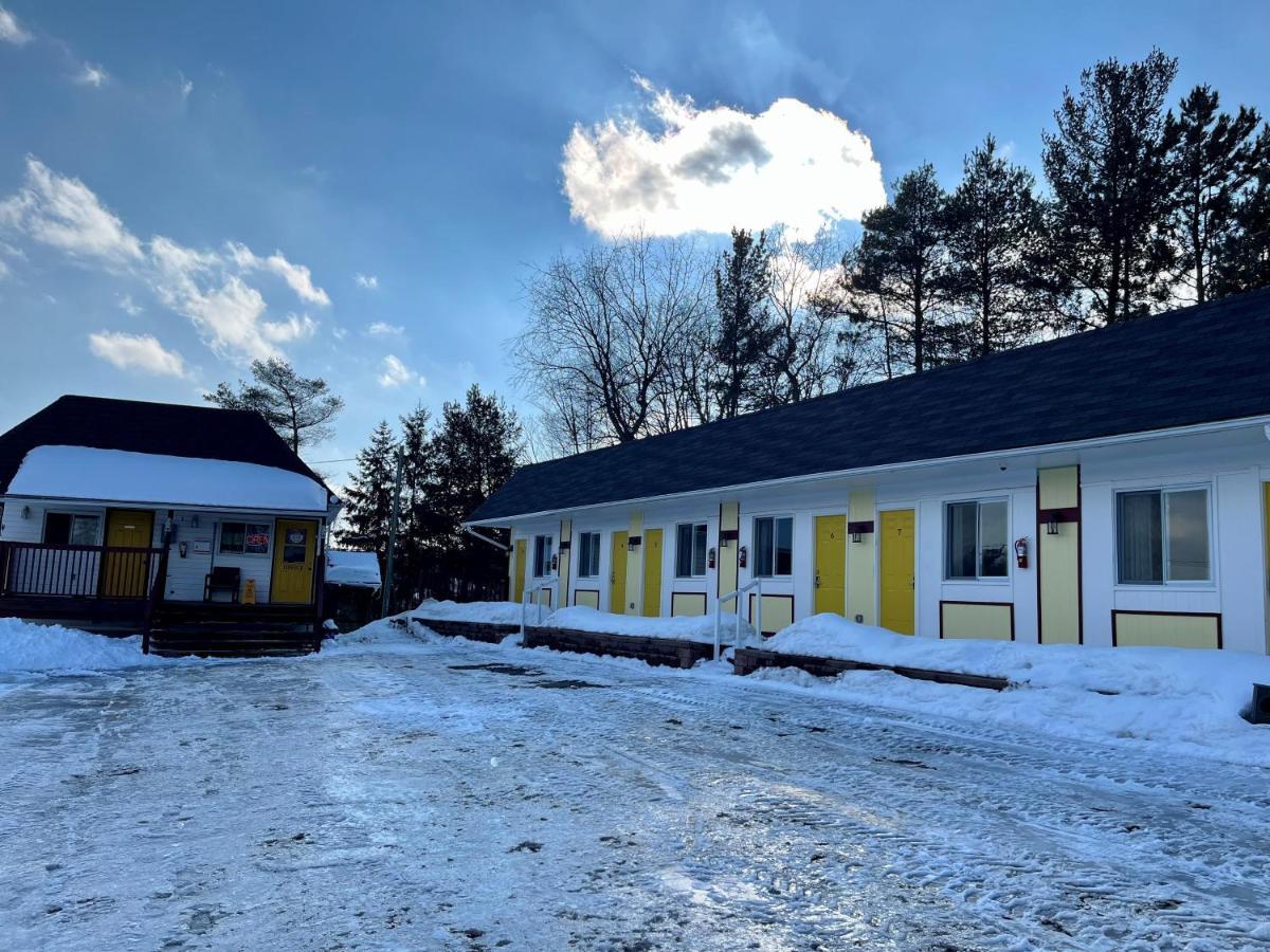 Skyland Motel Inn & Suites Χάντσβιλ Εξωτερικό φωτογραφία